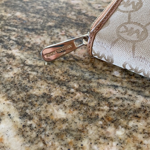 Michael Kors Brown Wallet - Picture 5 of 9